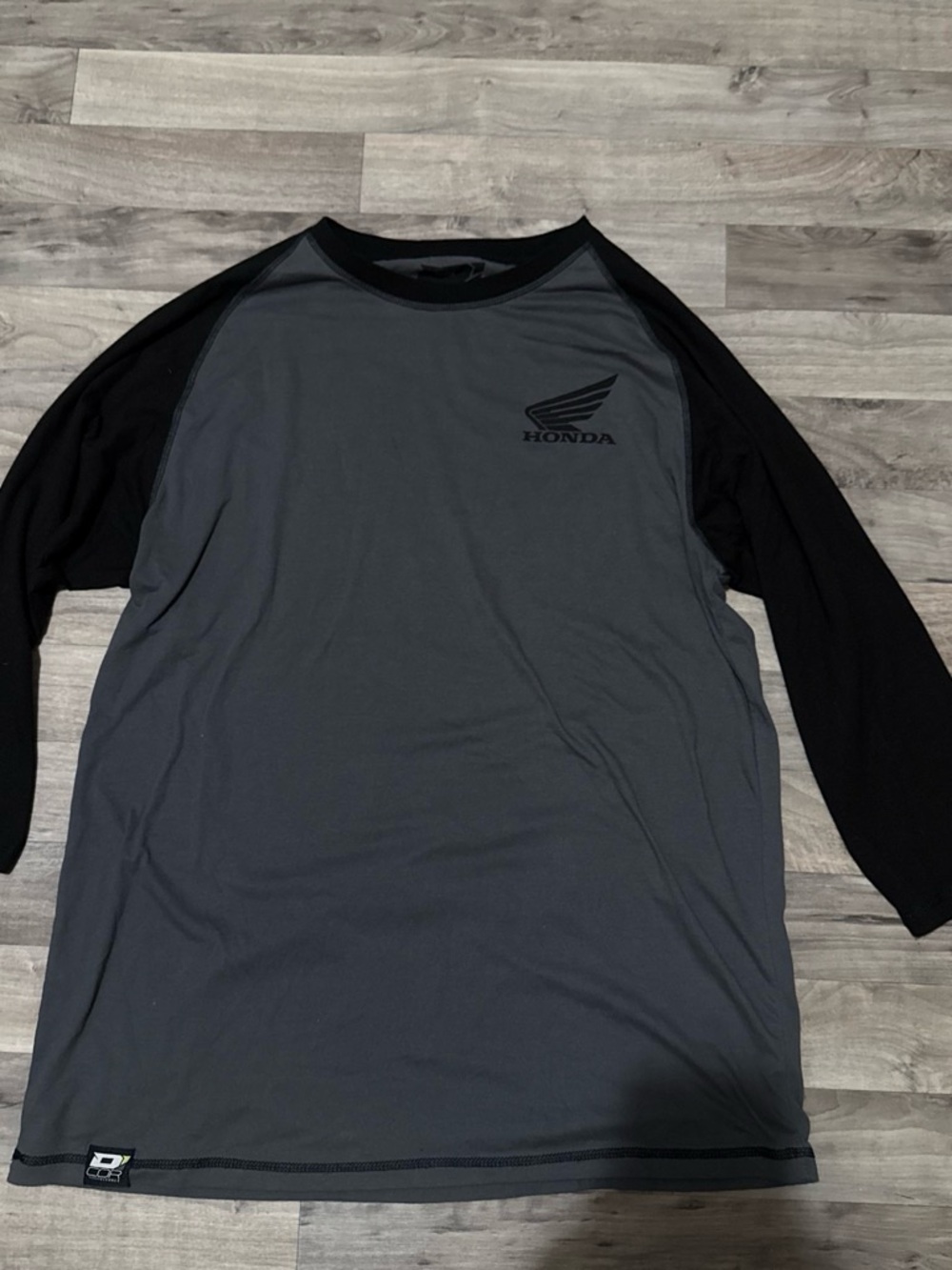 Honda Men's Raglan Long-Sleeve Shirt in Charcoal and Black